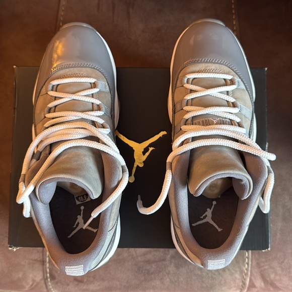 Air Jordan 11 Retro Low - Picture 4 of 10